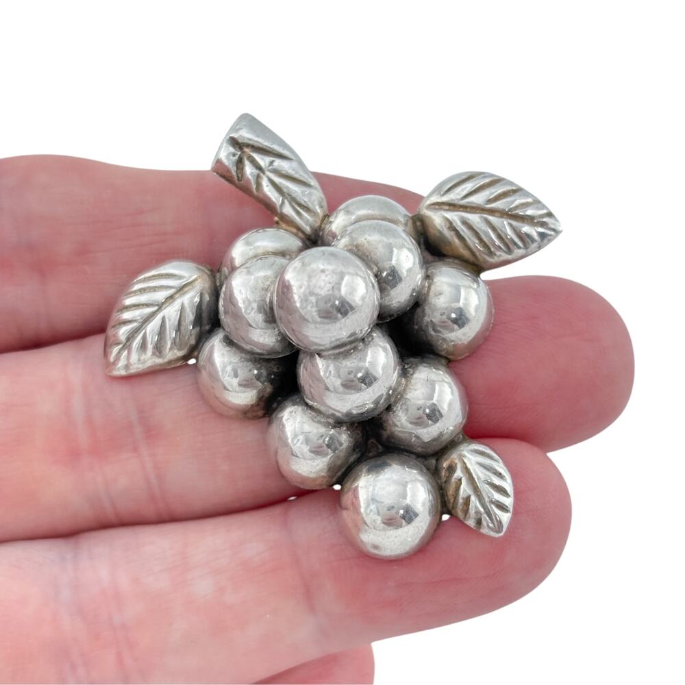 Vintage Mexican Sterling Silver 925 Grape Cluster Brooch